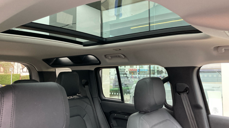 Land Rover Defender 3.0 D250 XS Edition 110 5dr Auto Diesel Estate